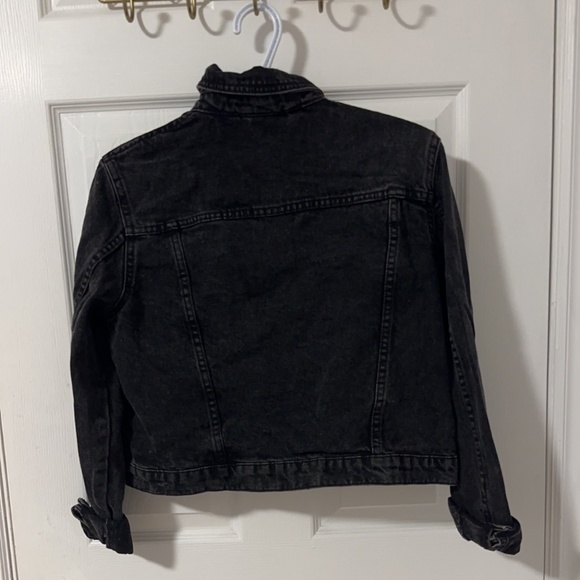 VERO MODA black cropped denim jacket - Picture 2 of 3